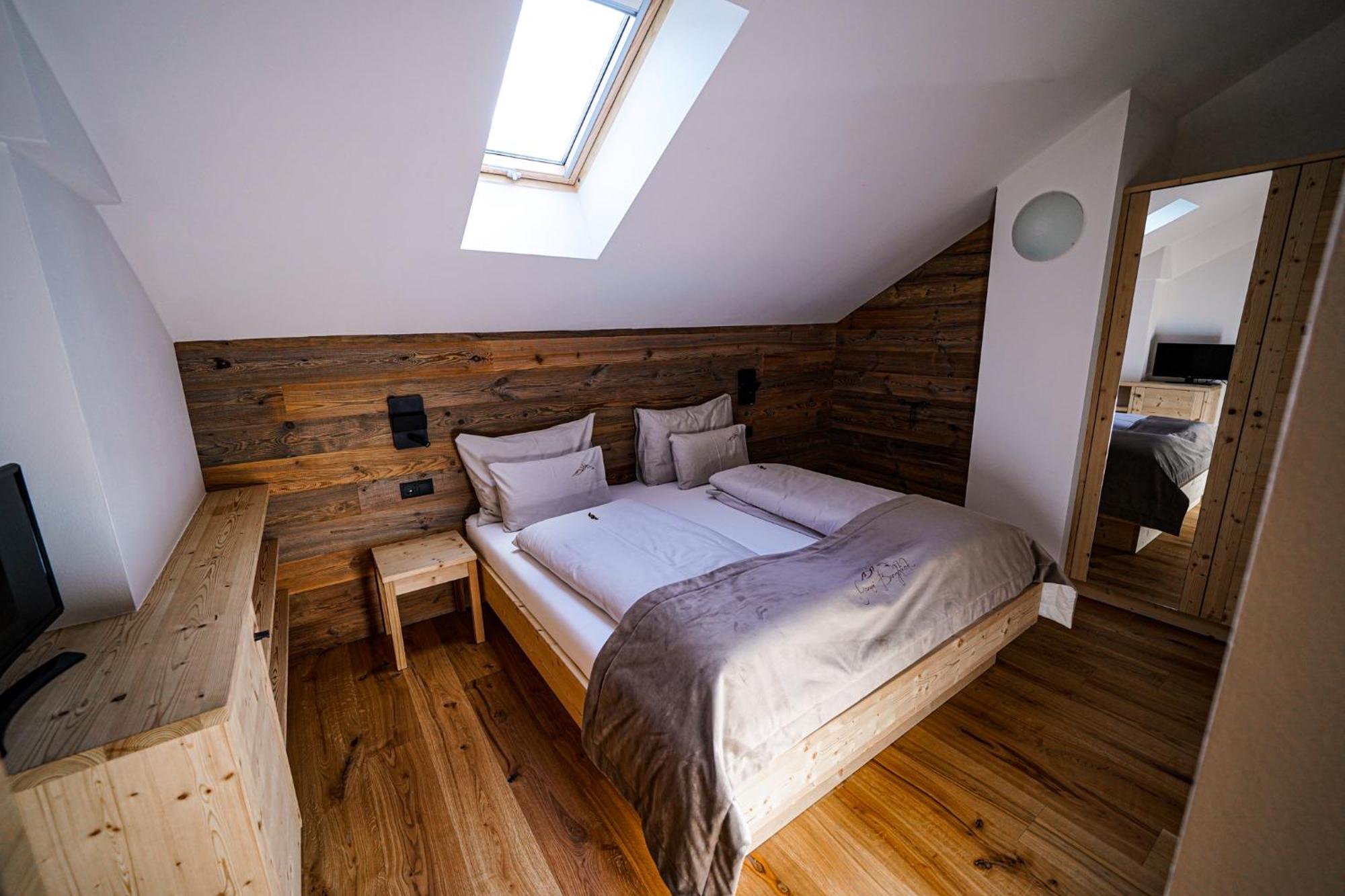 Garni Bergblick Hotel Braies  Bagian luar foto