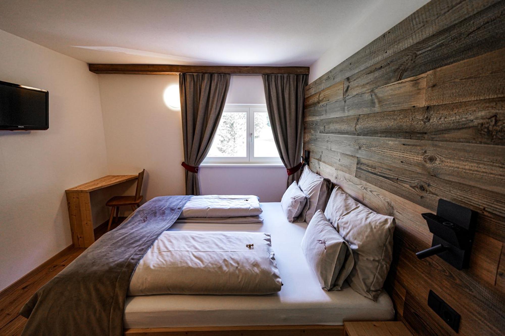 Garni Bergblick Hotel Braies  Bagian luar foto